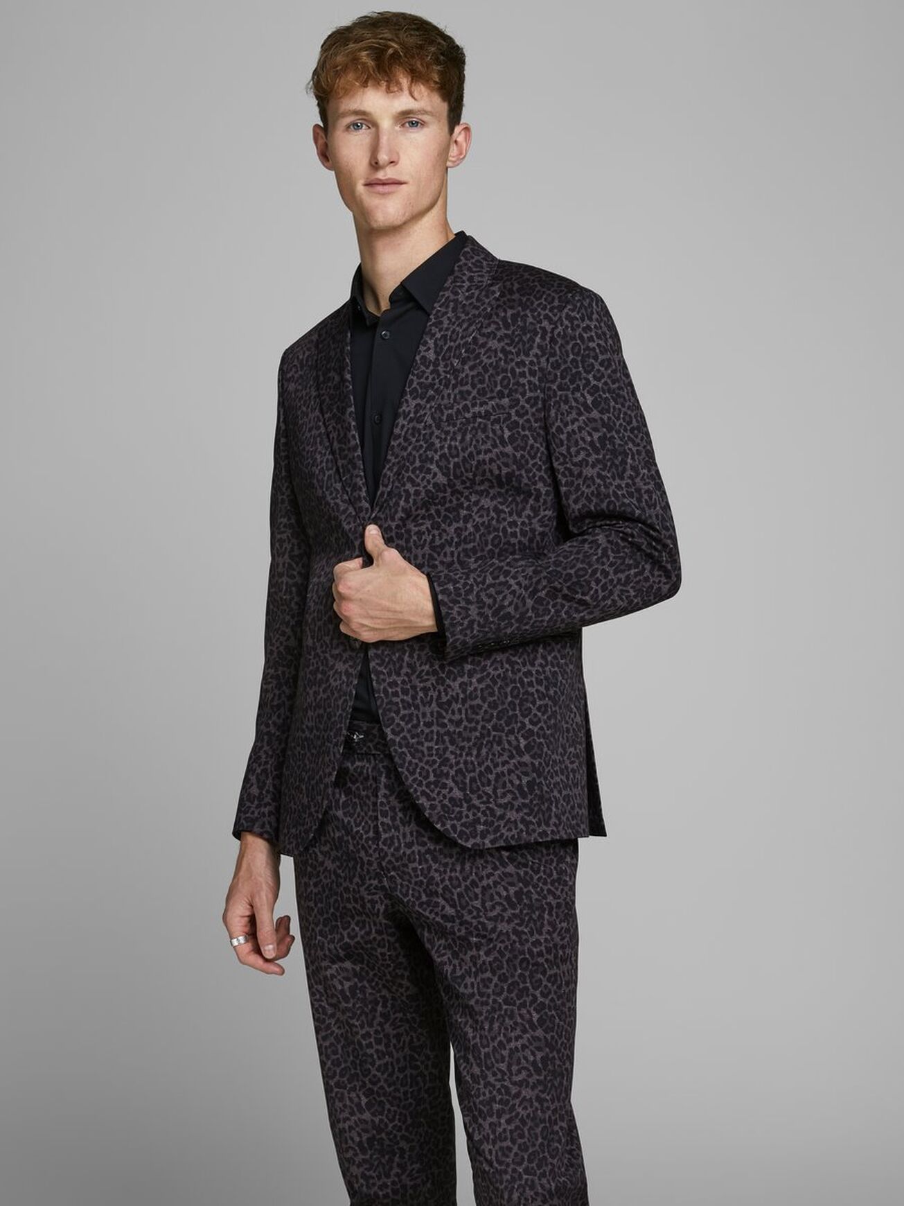 

Пиджак JACK&JONES М0106567 цвет черный, Пиджак JACK&JONES М0106567 цвет черный M