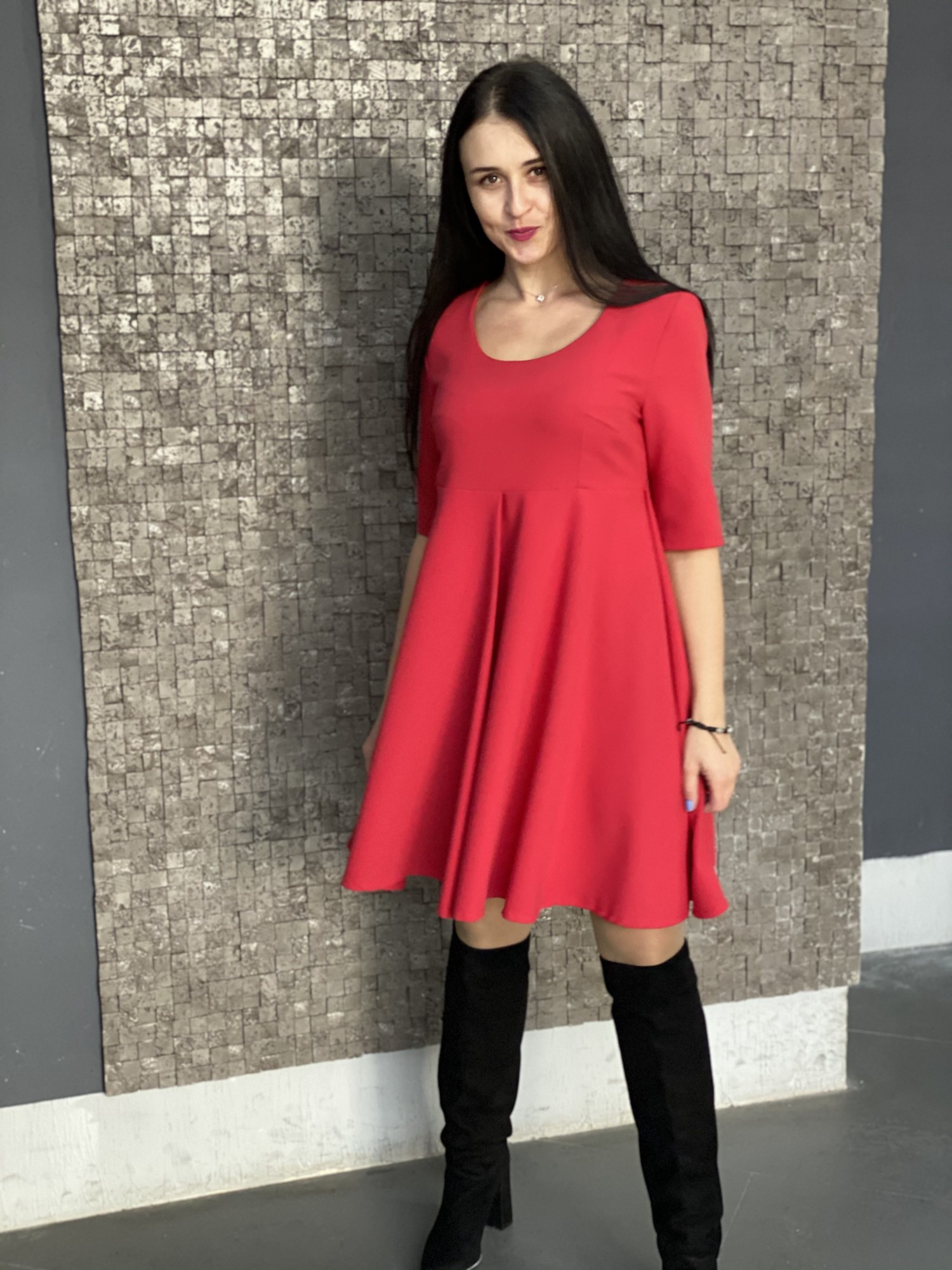 

Платье Oliwia красное размер S