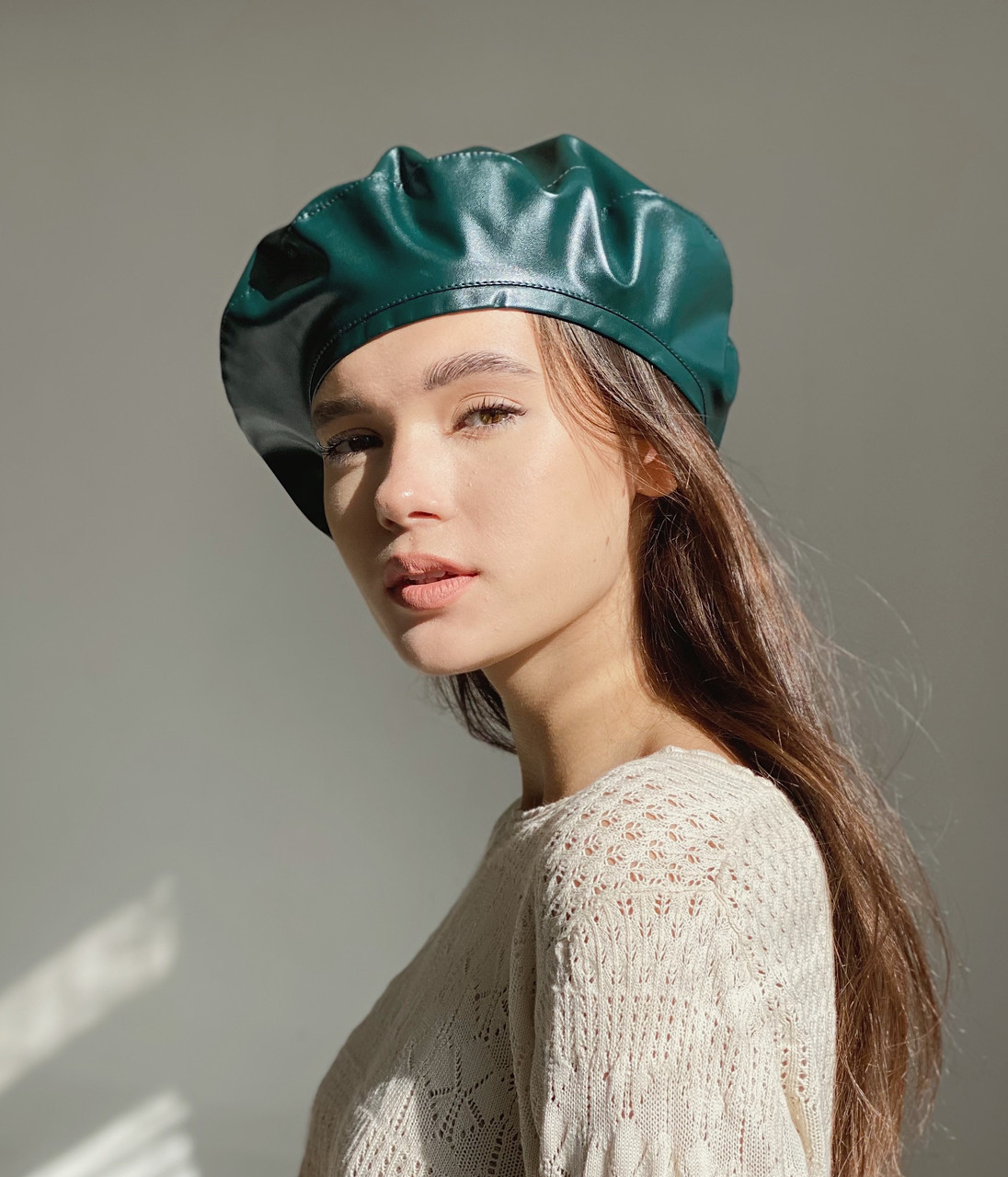 

Берет темно-зеленый