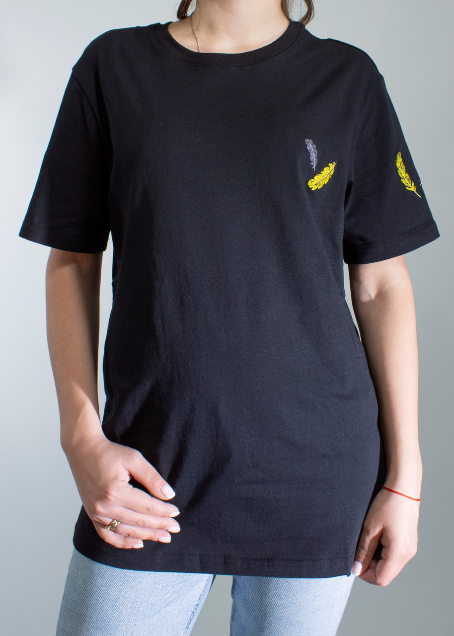 

Женская Футболка Feathers Black S