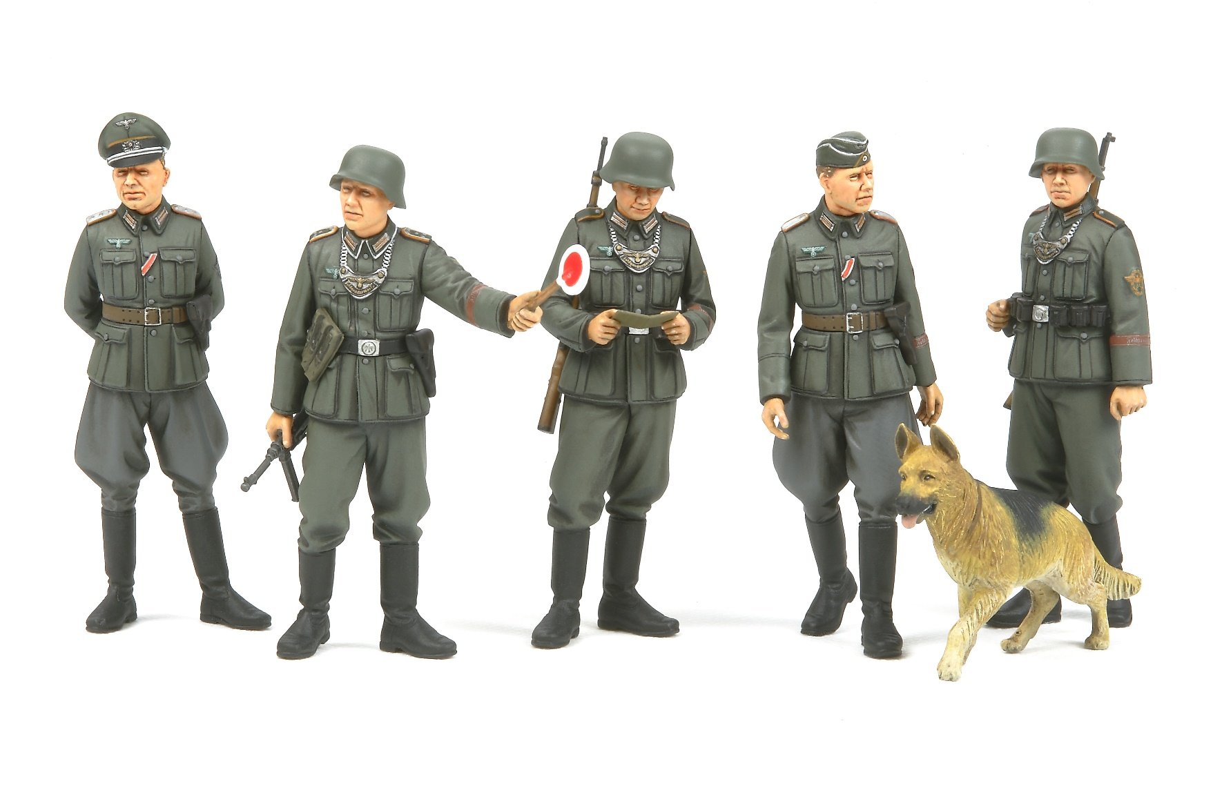 

Набор фигурок для сборки Tamiya Немецкая Полевая Полиция (Фельджандармерия) (35320)
