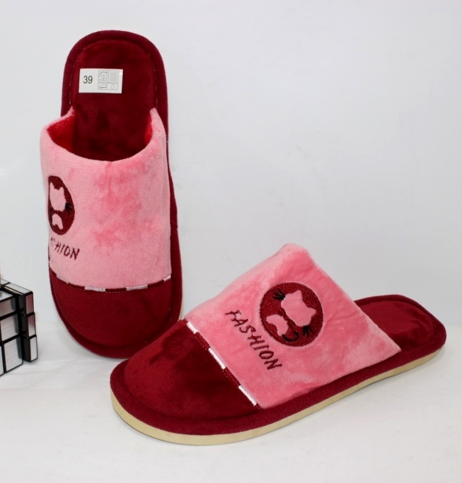 

Тапочки женские Fashion L383- красные 36/37 23.0см красный