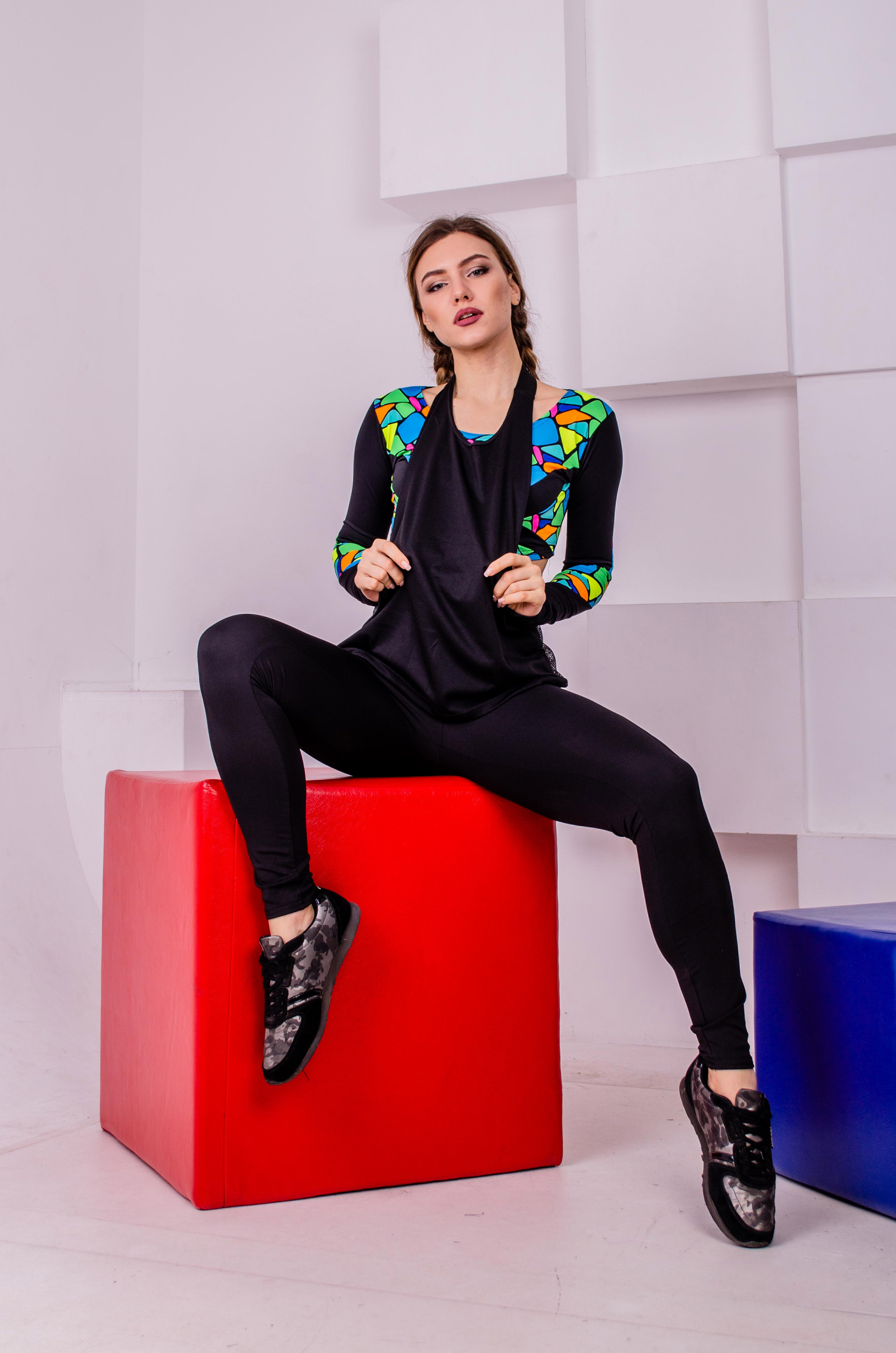 

Комплект для фитнеса (лосины, топ,майка) LoveFit c3tm167 L черный