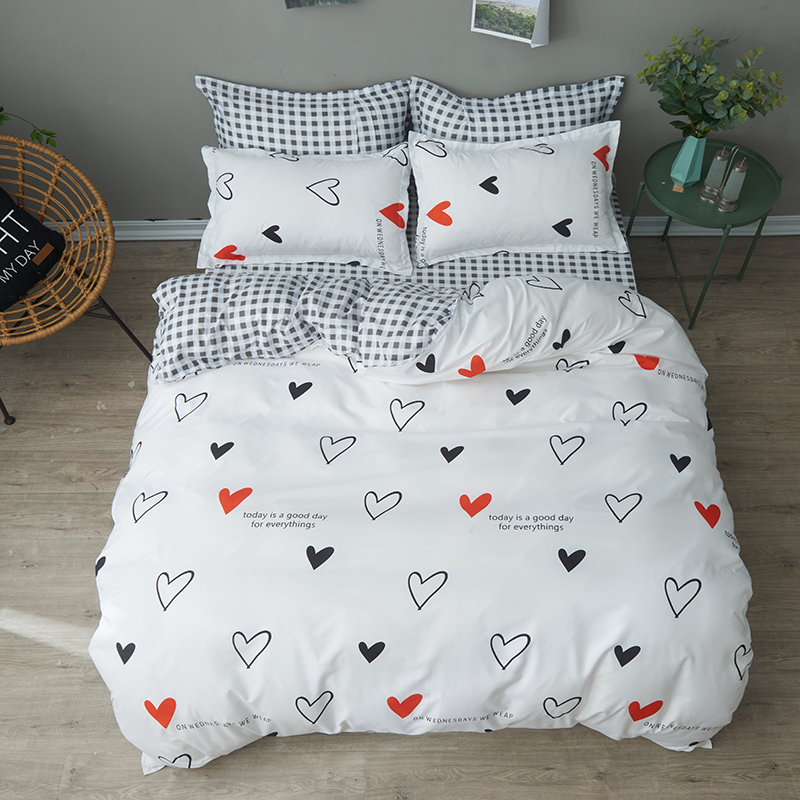 

Комплект постельного белья Сердечки (полуторный) Berni Home
