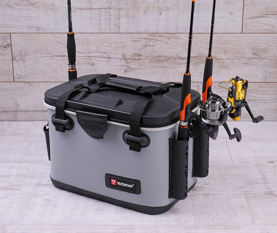 

Сумка спиннингиста CoolFish YZ-40 Gray со съемным лотком и держателями для спиннинга серая (YZ-40-G)
