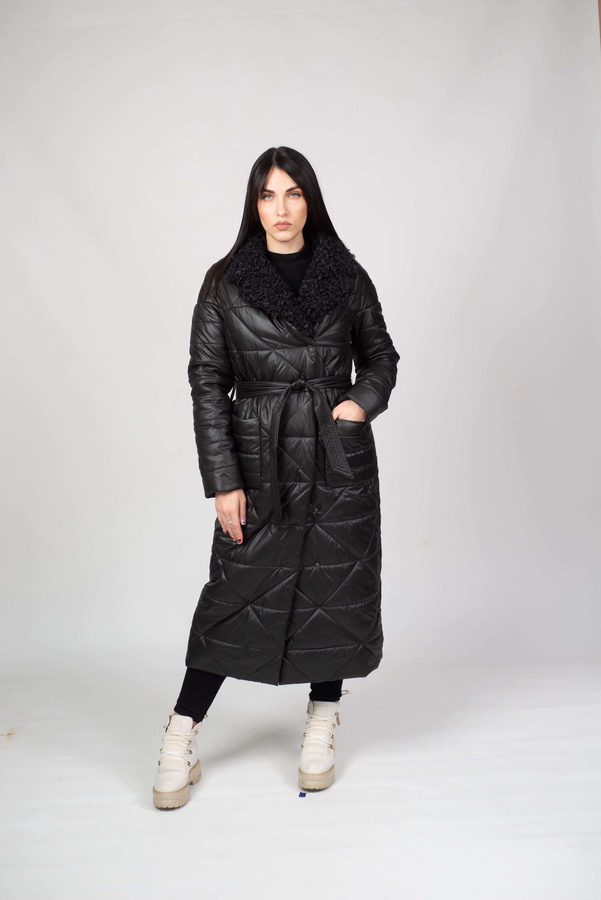 

Куртка зимняя L'Arcobaleno 24472S052C001  Черный, Куртка зимняя L'Arcobaleno 24472S052C001 52 Черный