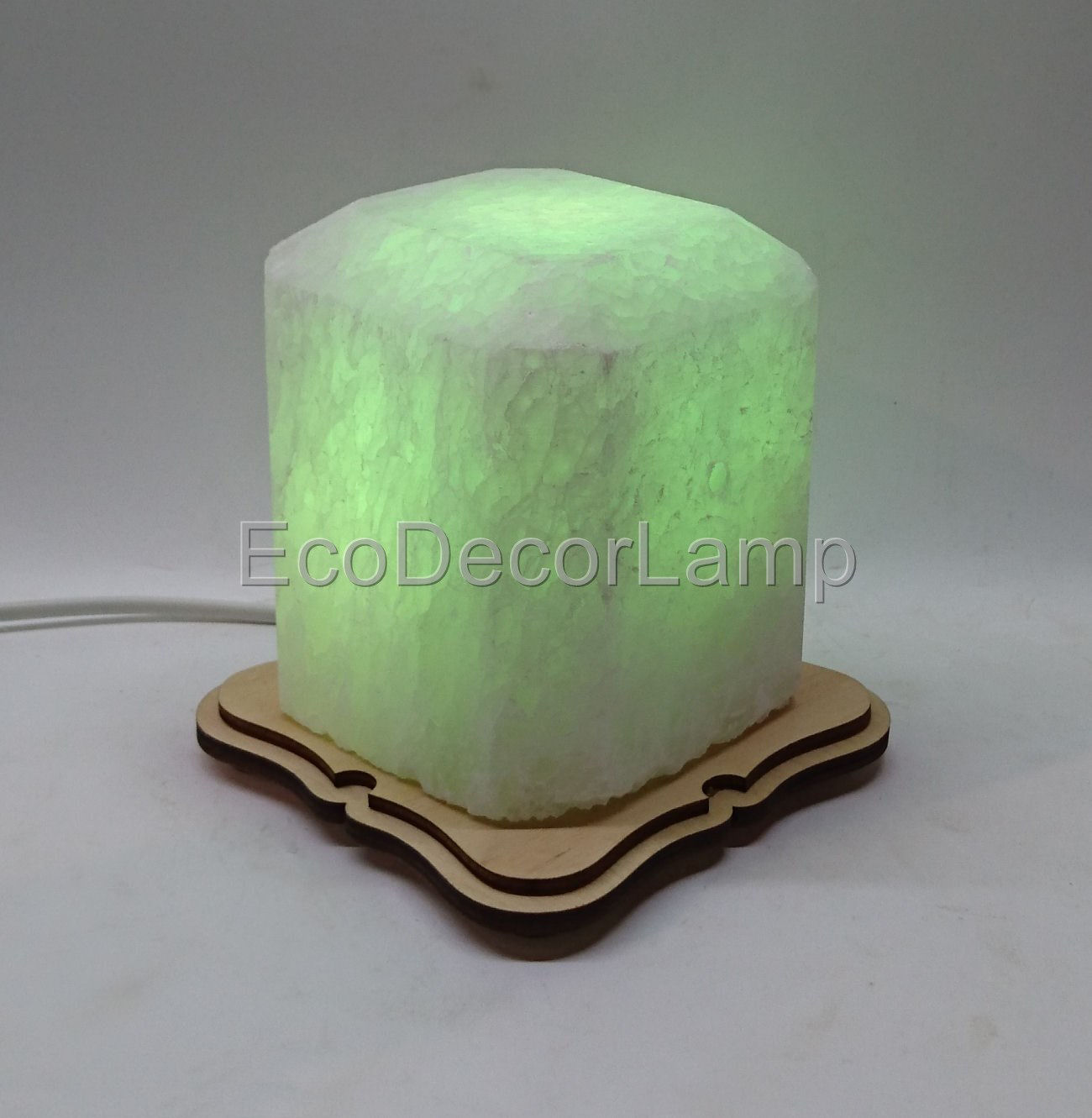 

Соляной светильник EcoDecorLamp Восьмигранник маленький зелёный