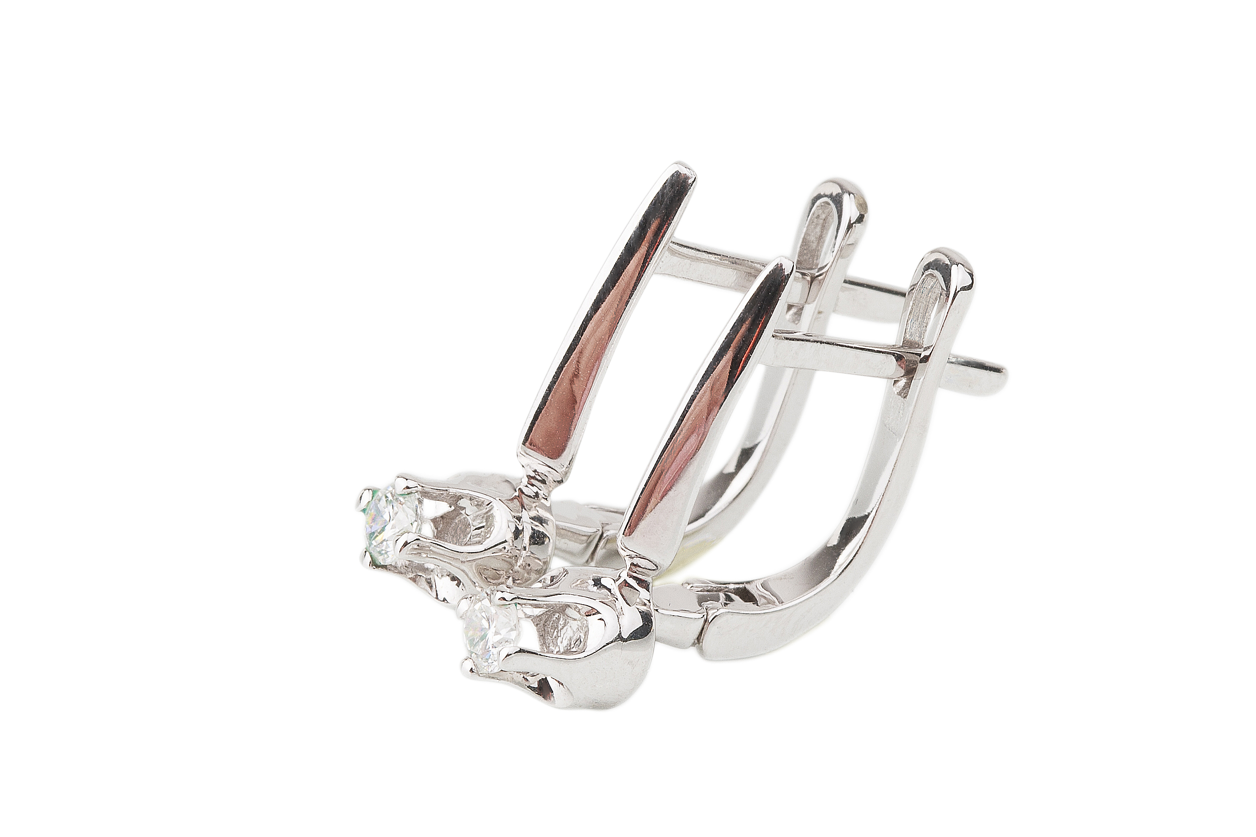 

Золотые серьги с бриллиантами EO04643 Диамант