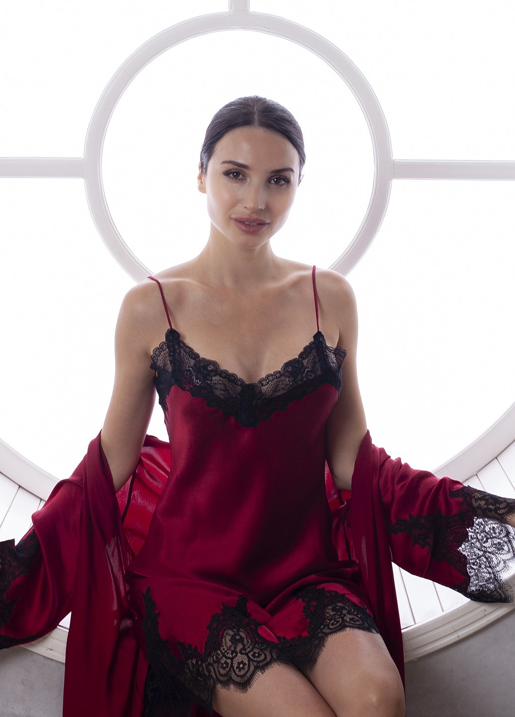 

Женская ночная рубашка и халат ТМ "Silk Kiss" Мадейра, бордовый S Натуральный 100 % шелк 89-204
