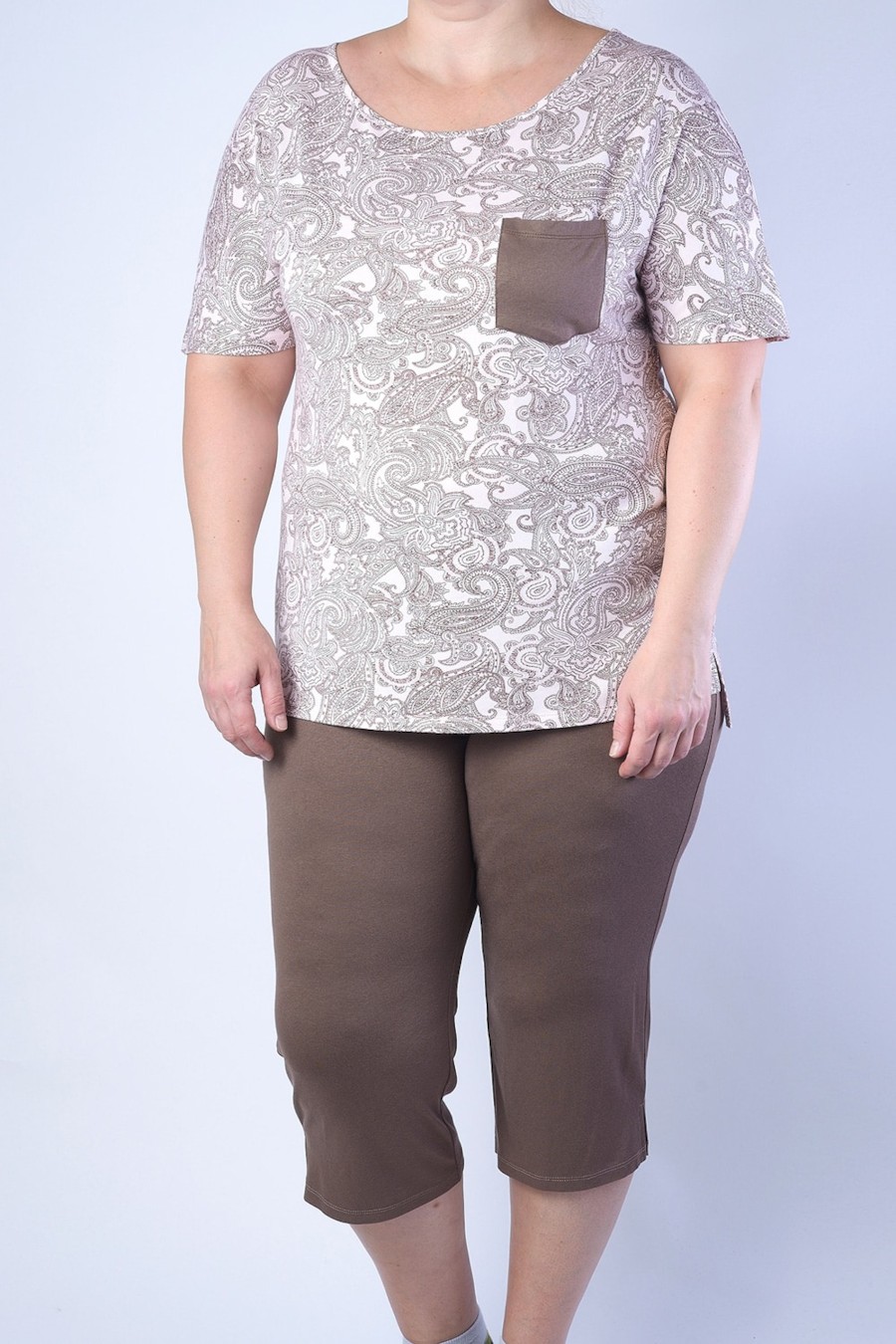 

Комплект: футболка и бриджи Lanett 54(4XL) Коричневый микс