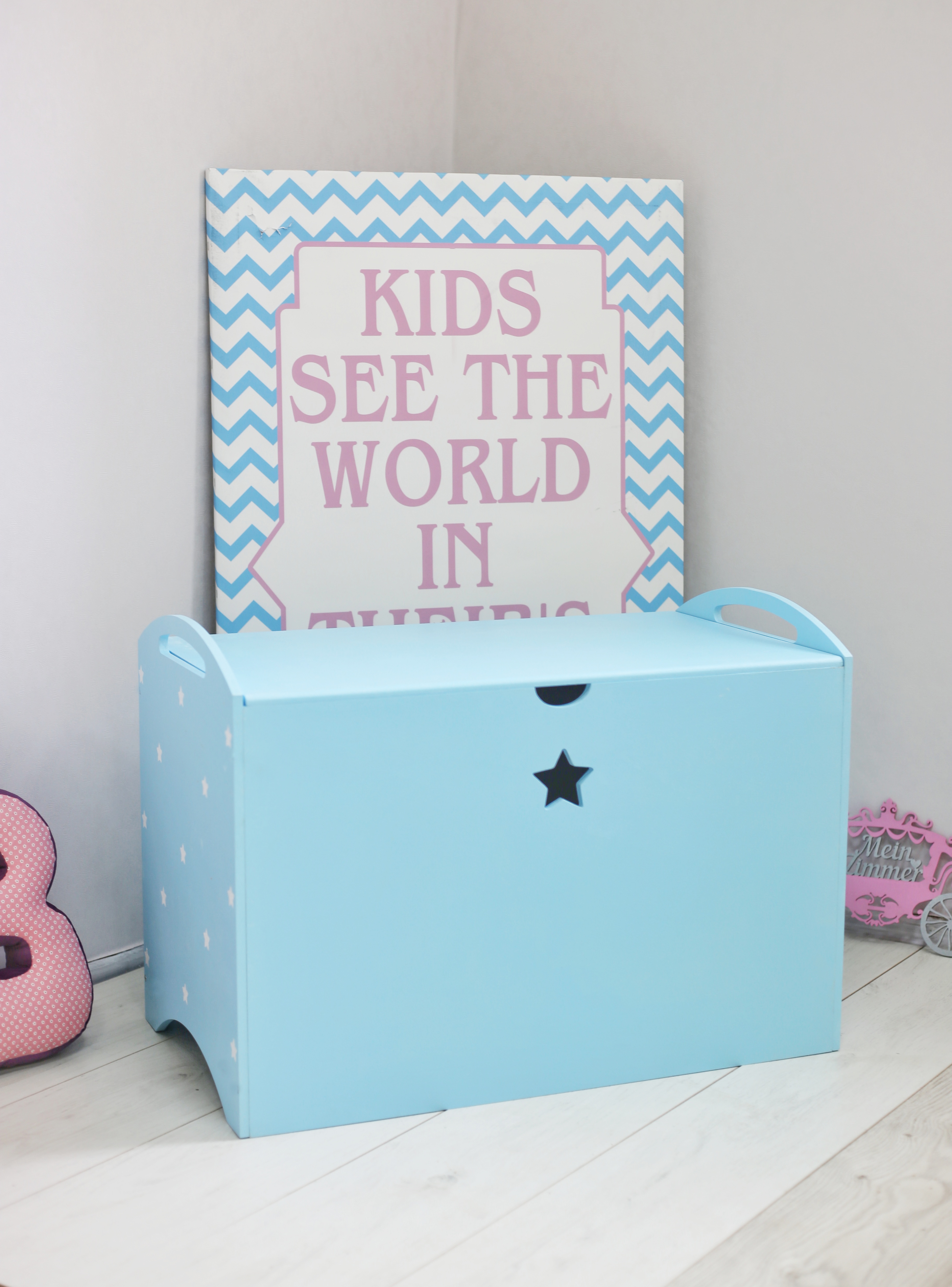 

Детский ящик Domikoff Stor Blue Stars для хранения игрушек с крышкой