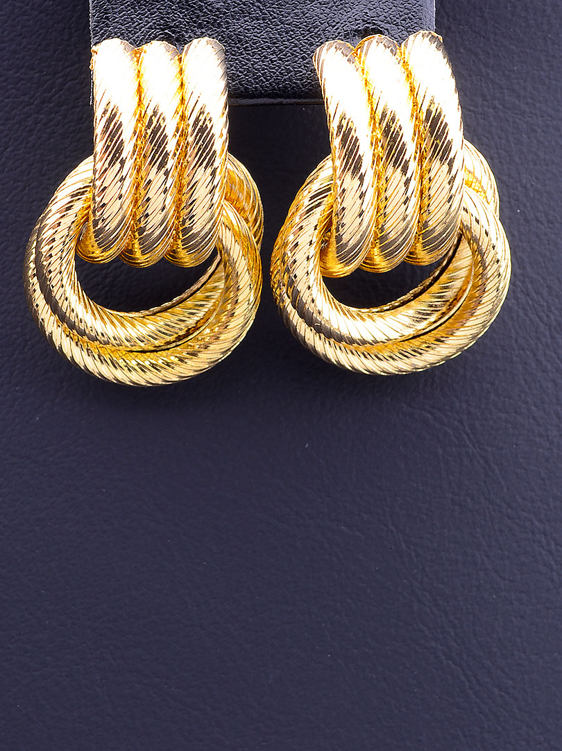 

Серьги 'FJ' 32х22мм. 084157
