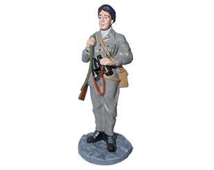 

Фигурка оловянная (Eaglemoss) Добровольная участница отрядов (1:32)