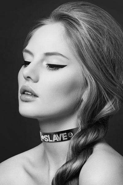 

Чокер со стразами Bijoux Pour Toi SLAVE