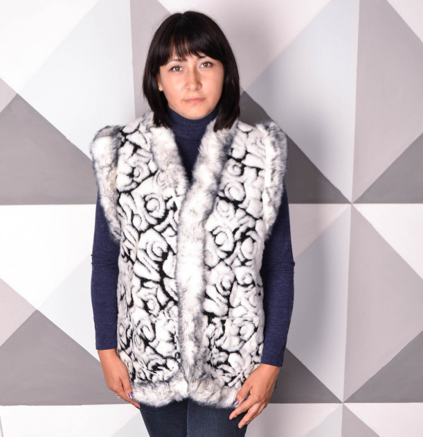 

Жилетка Elisa из овчины согревающая 54 белая