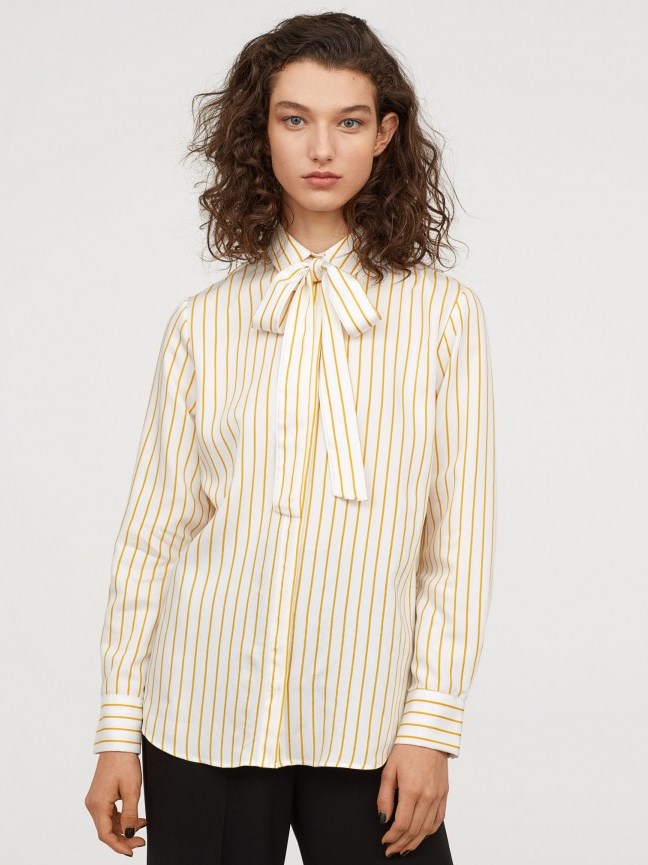 

Блузка с бантом H&M 0688729  Полоска, Блузка с бантом H&M 0688729 4XL Полоска