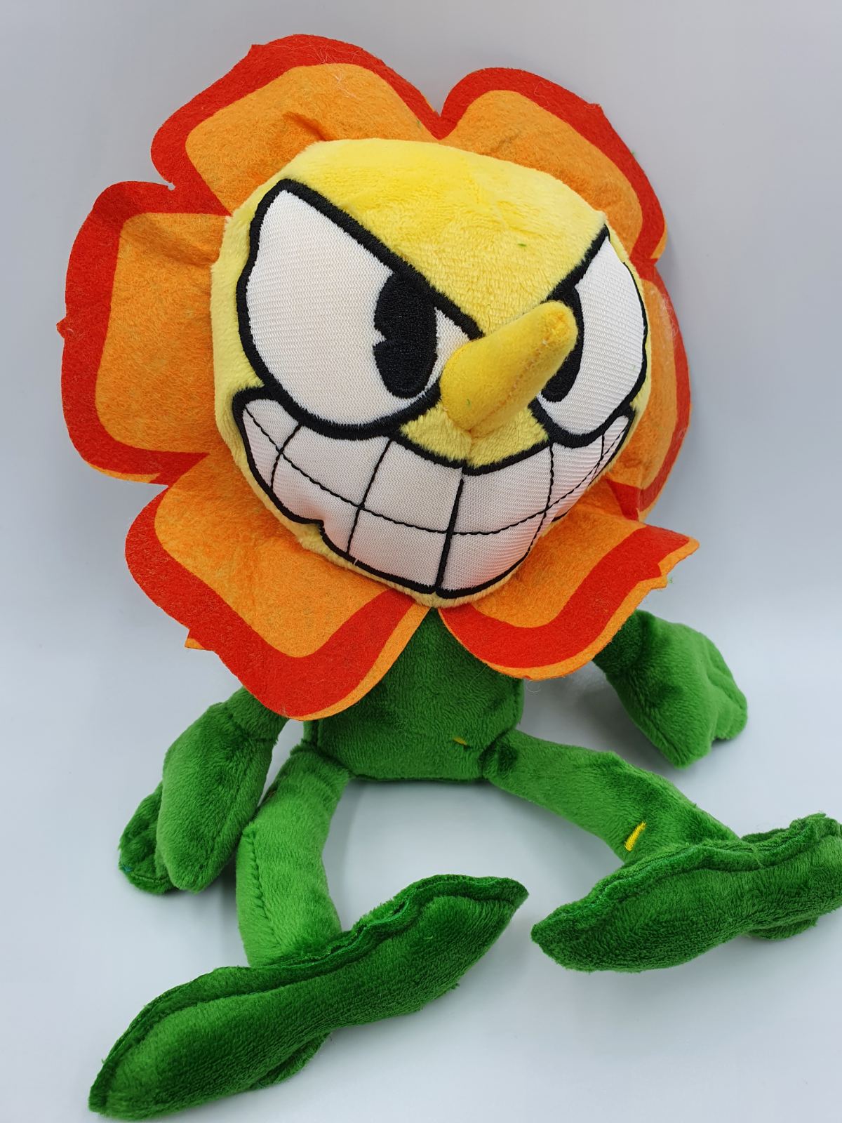 

Мягкая игрушка Капхед Босс Кэгни Гвоздика (Cagney Carnation) 20см.