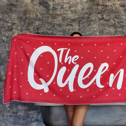 

Полотенце большое с принтом Presentville The Queen 150x70 см