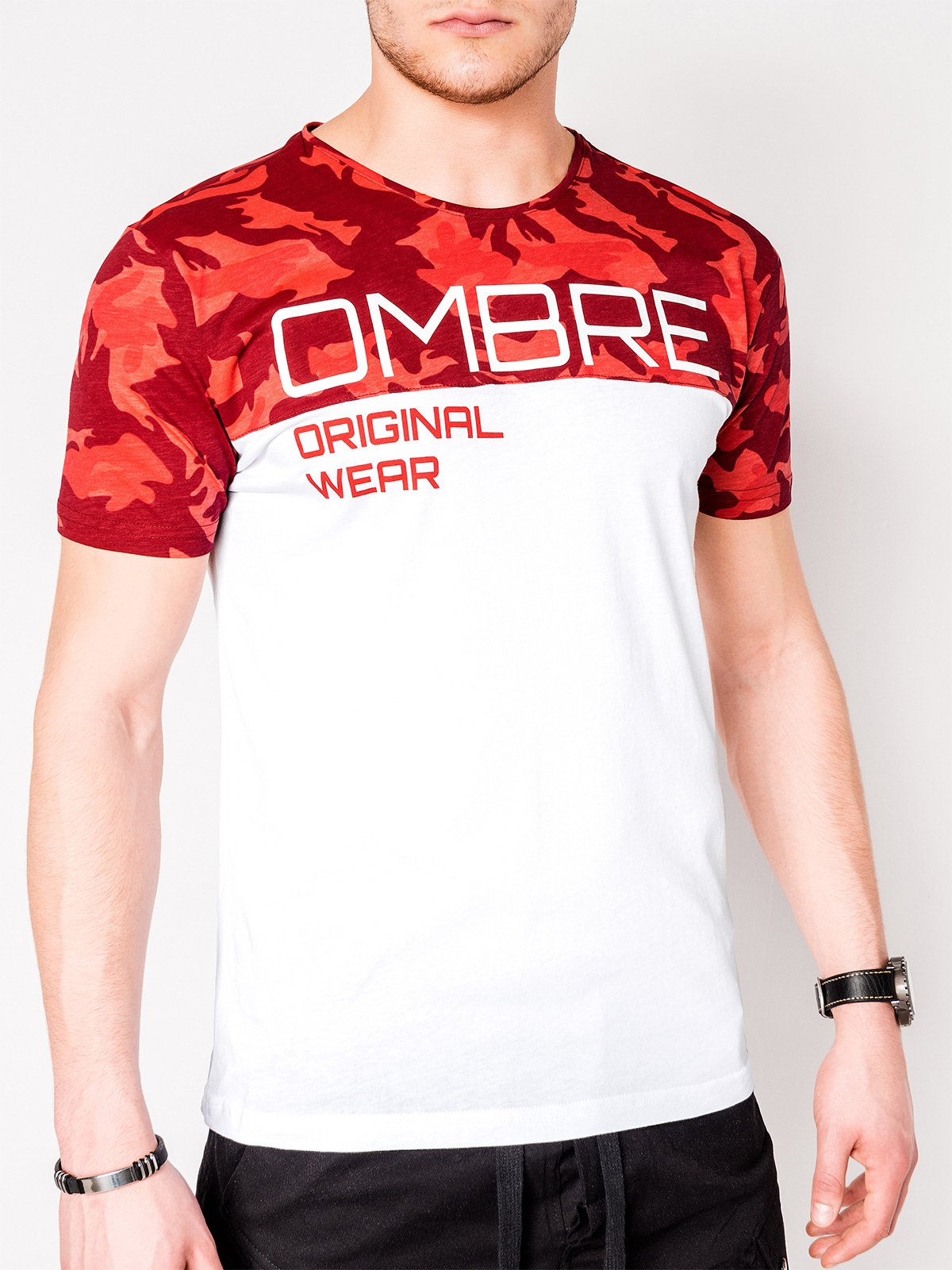 

Футболка Ombre S1003 з принтом червона моро S 5902228054887