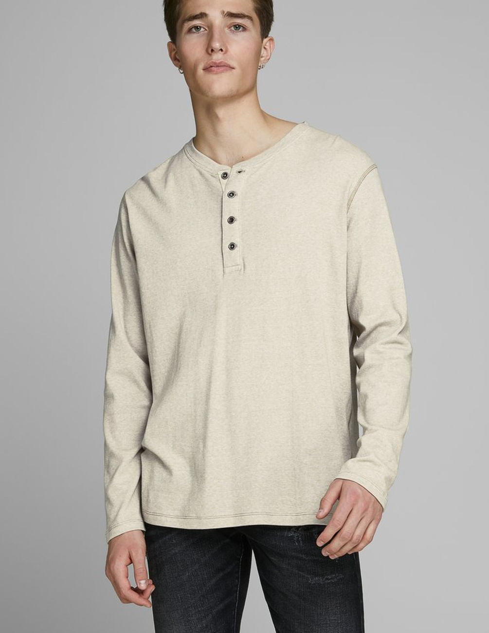 

Футболка д/р JACK&JONES М0106405 цвет бежевый L