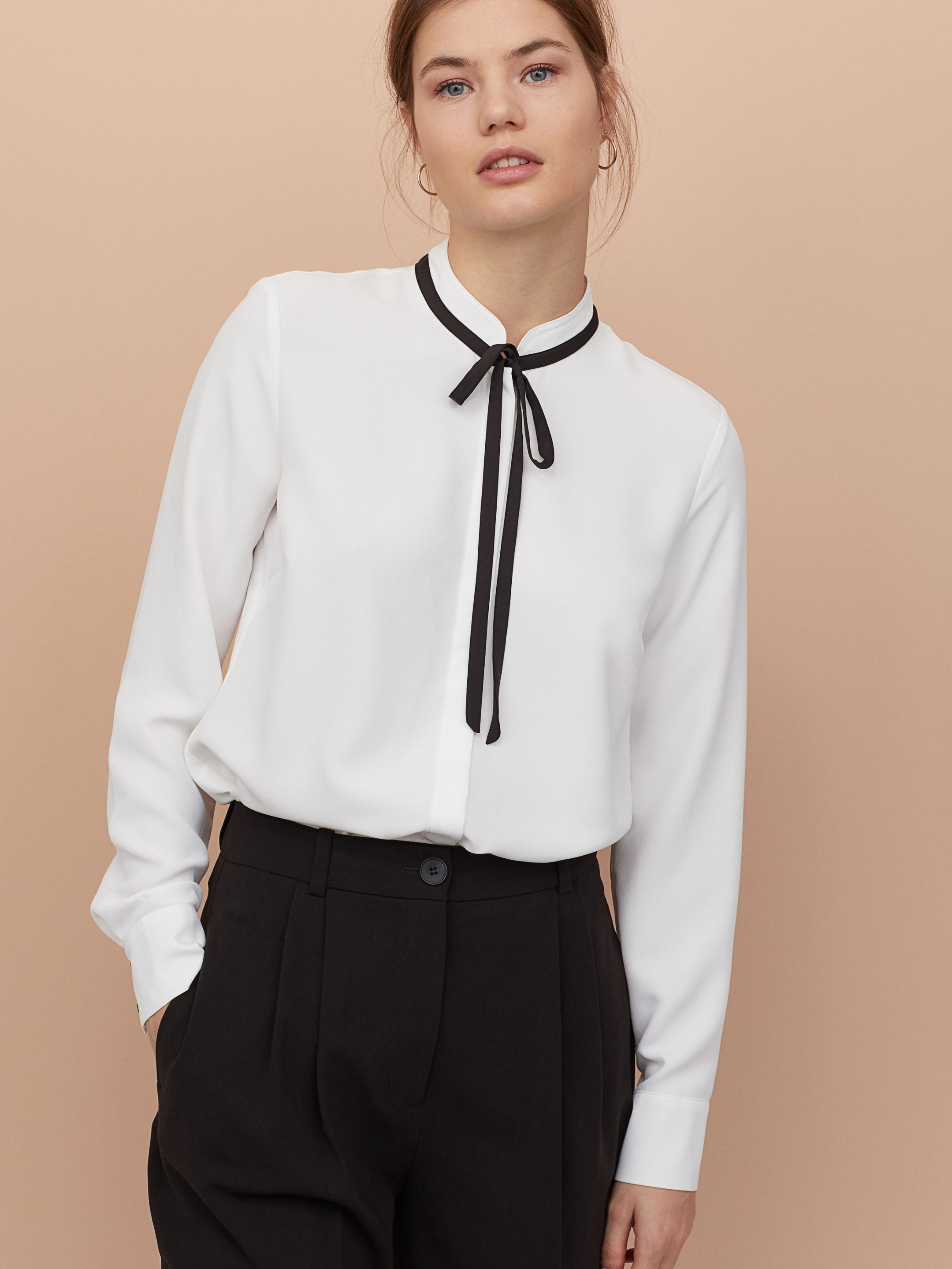 

Блузка H&M 0663396 40 Белая