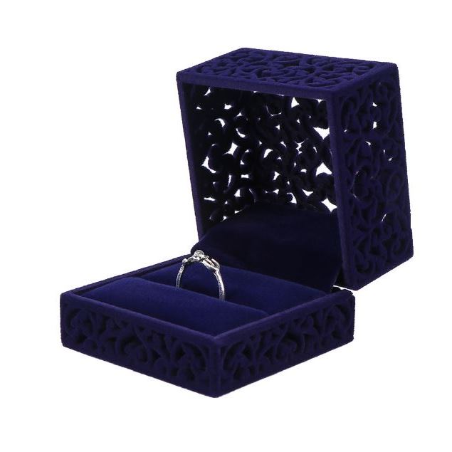 

Коробочка для обручального кольца Ажур синяя 6,5*6,5*4,7
