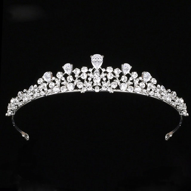 

Тиара Кружевная DiaDemaGrand Серебряный с белым камнем (021717-15-2)