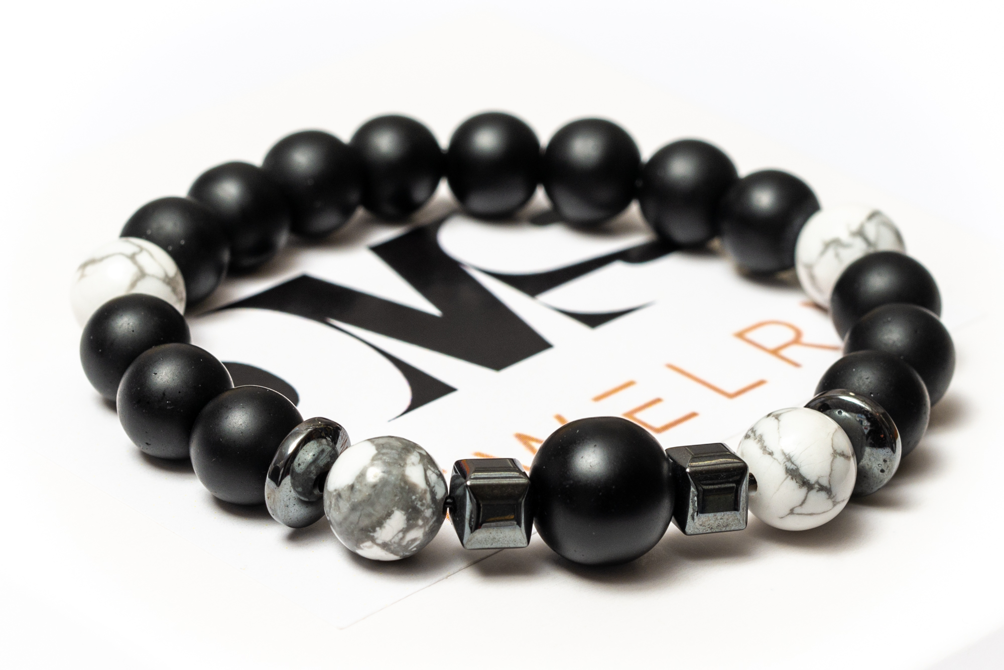 

Браслет мужской DMS Jewelry из шунгита, гематита, кахолонга BIG STONE & WHITE