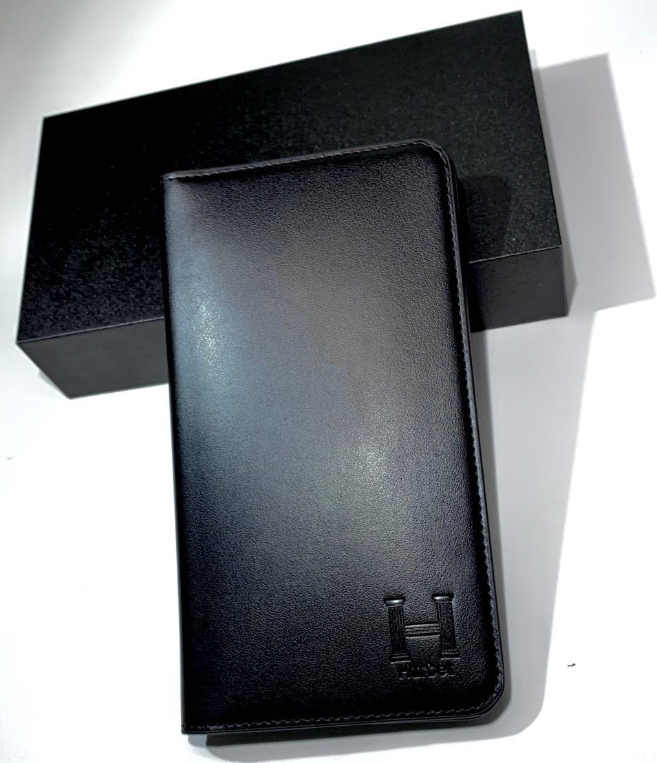 

Портмоне бумажник Hurbet с функцией зарядки смартфона 6800 mAh черный