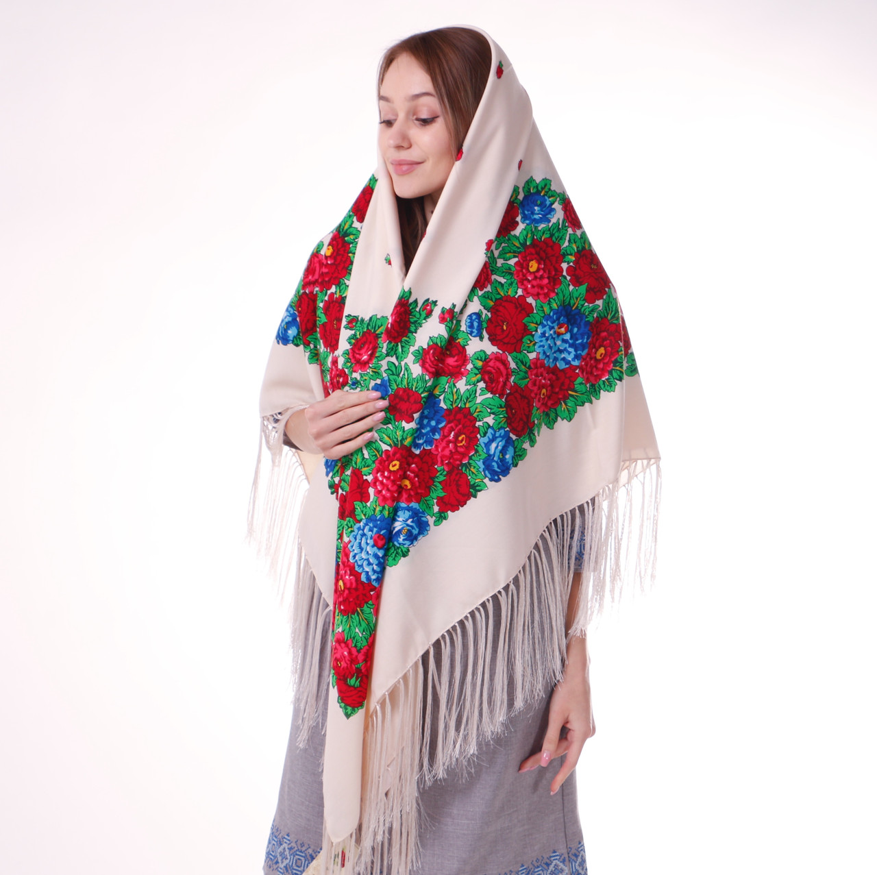

Хустка велика з тороками 140х140 см. Т140/56