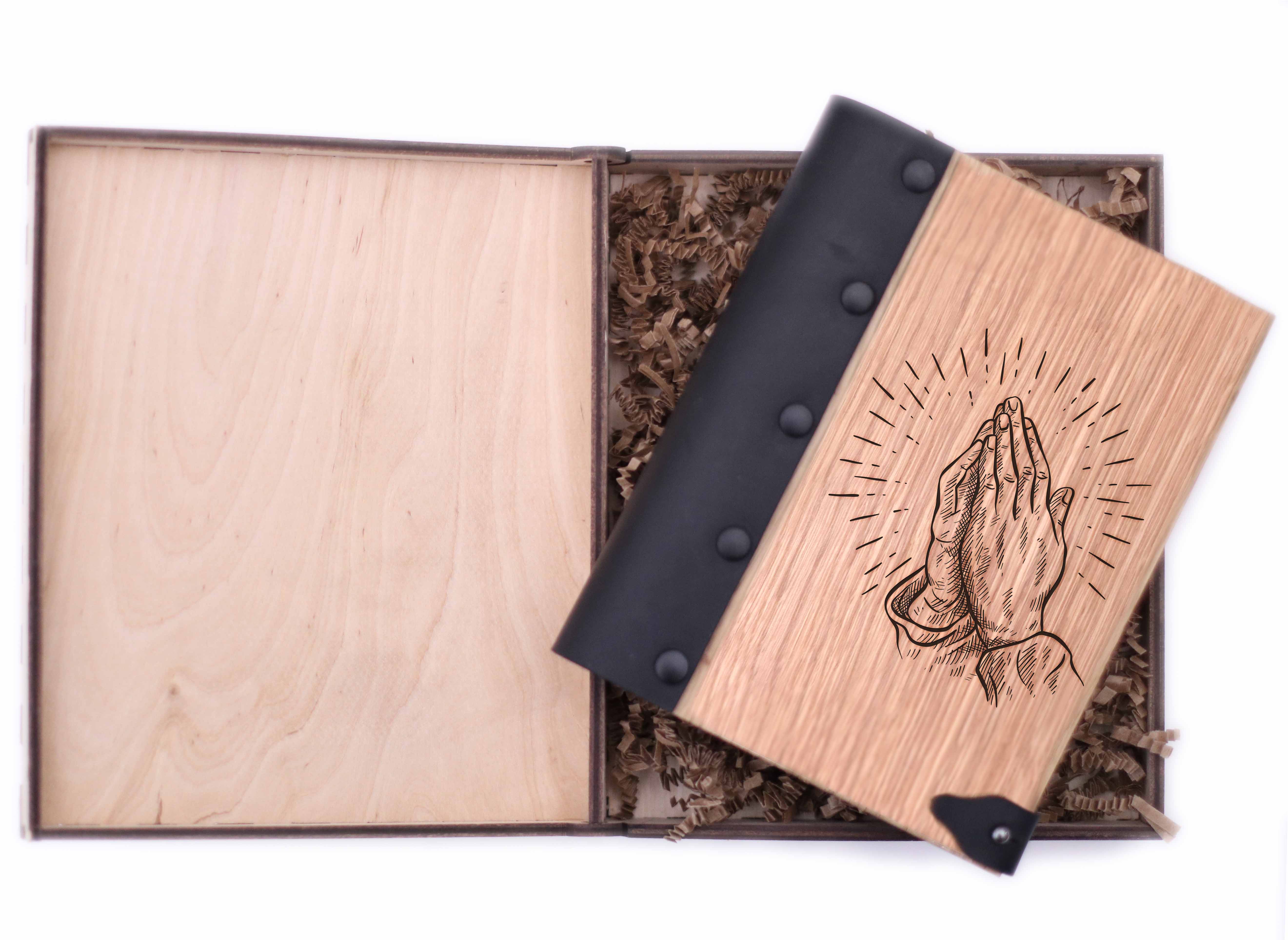 

Блокнот WOODEN NOTEBOOK Arms Деревянная обложка А6 в точку 80 листов (WN0150)