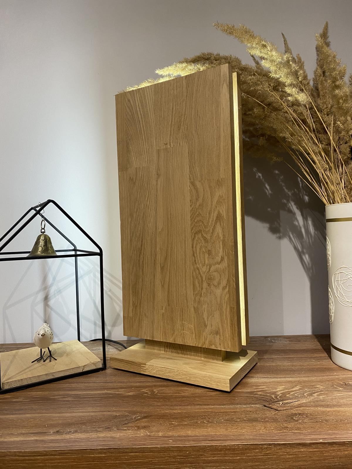 

Настольный светильник LED Экран TOUCH WOOD