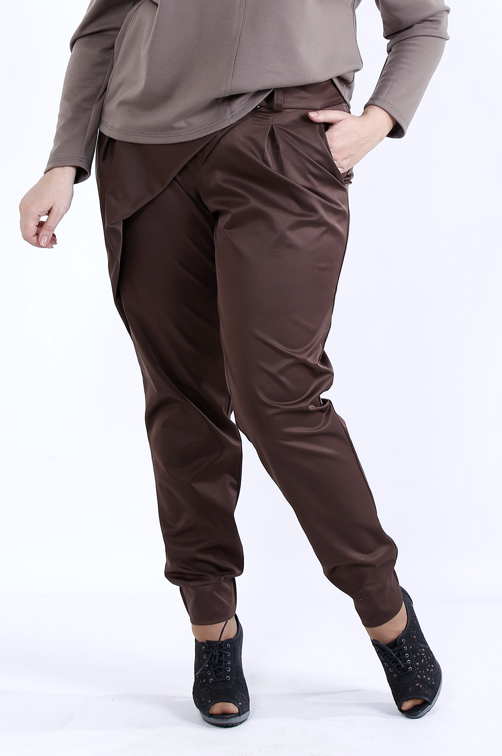 

Брюки GARRY-STAR b040-1  Коричневый, Брюки GARRY-STAR b040-1 48 Коричневый