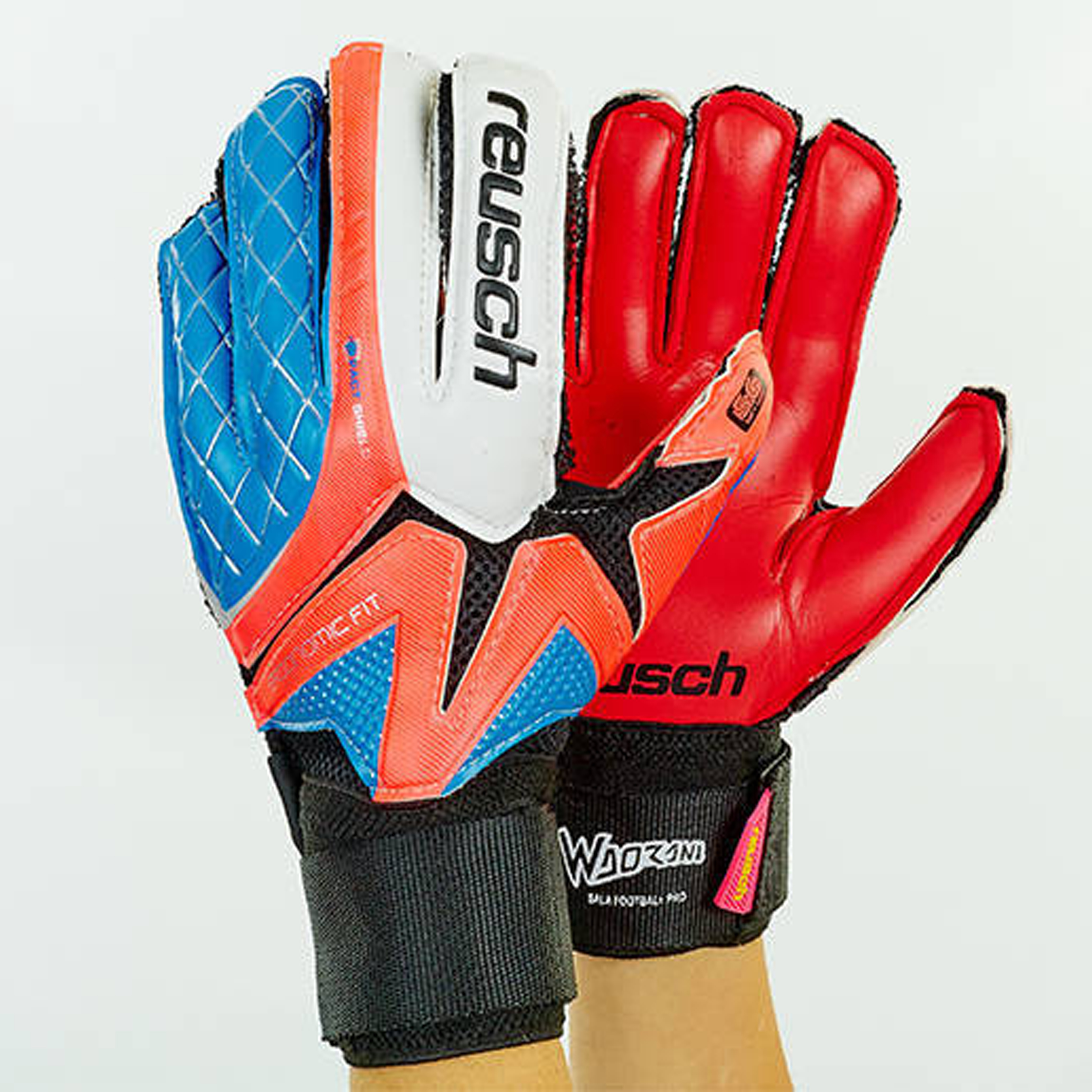 

Перчатки вратарские REUSCH Размер 9 FB-853-2