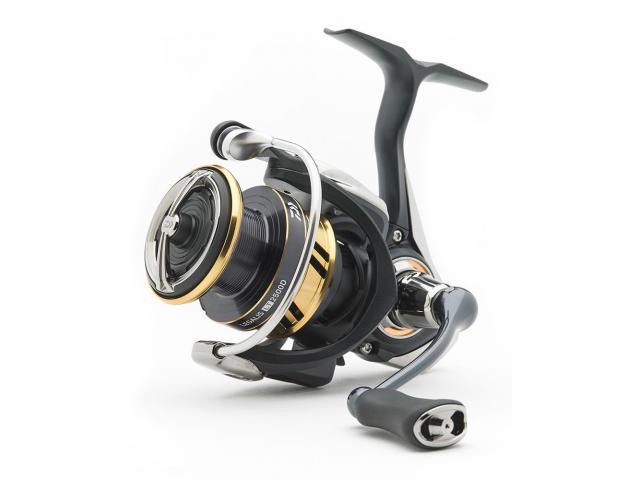 

Катушка Daiwa 17 Legalis LT 3000-C-XH