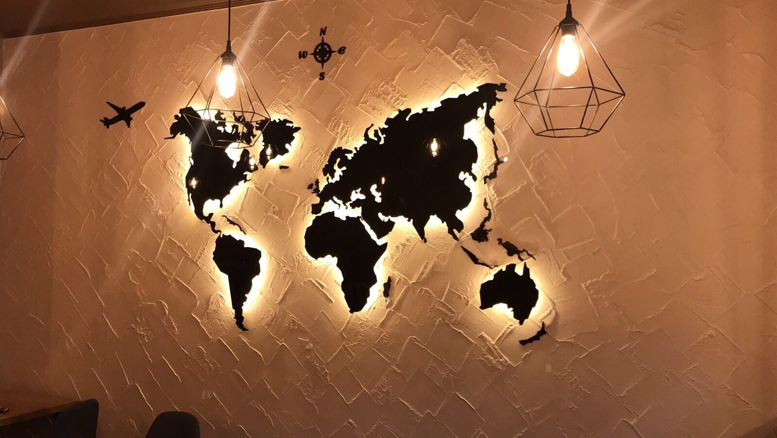 

Пластиковая карта Мира с подсветкой (Теплая) Led Map 1500х900 мм Черная