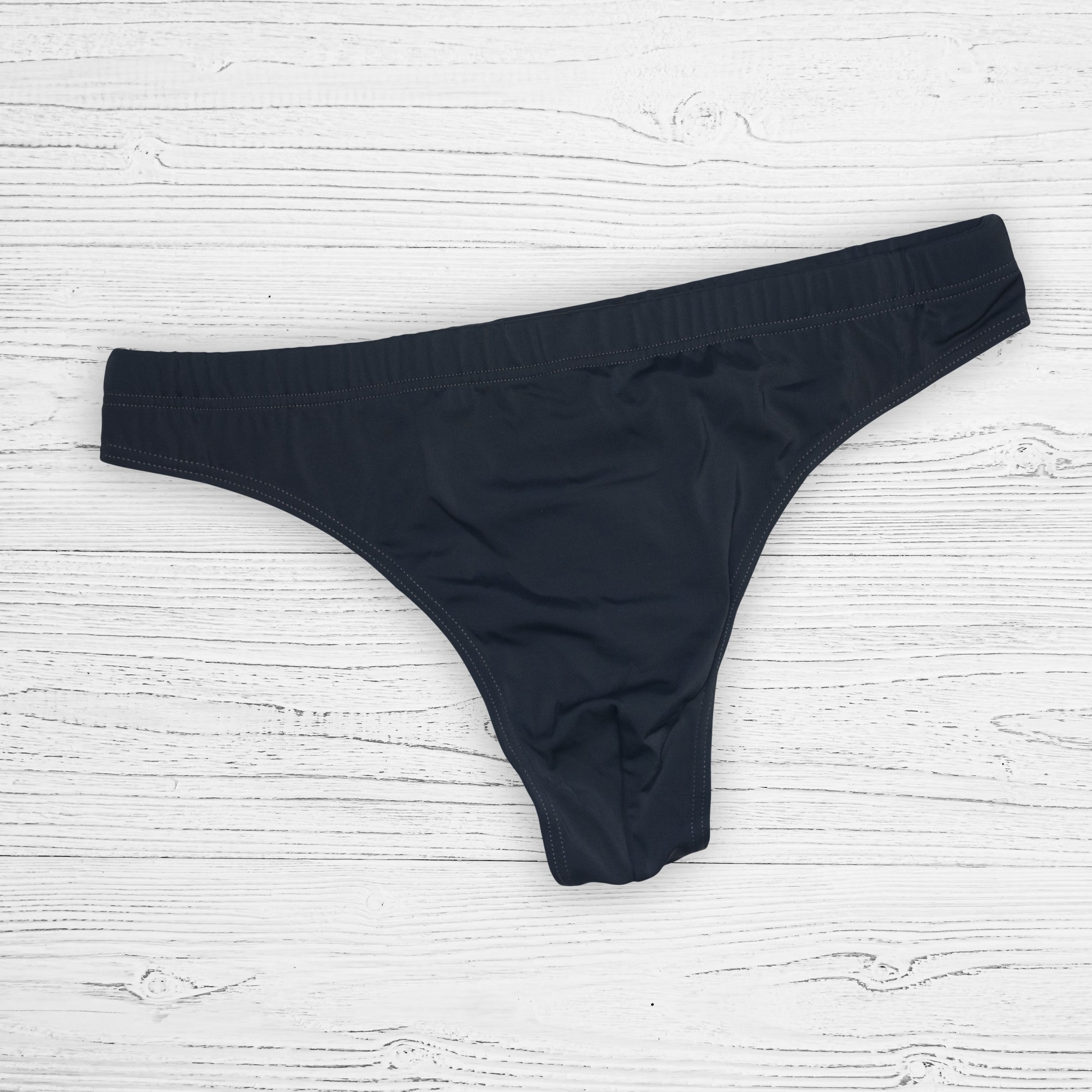 

Мужские плавки Atlanticbeach 7603 46 стринги темно-синий