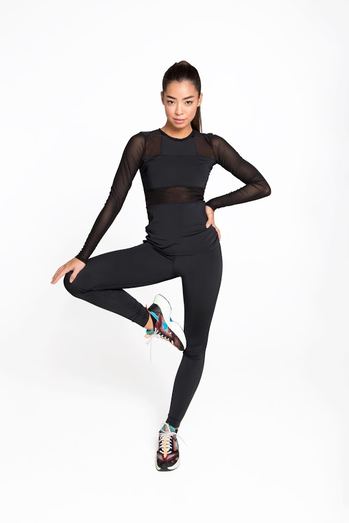 

Спортивная женская кофта рашгард Designed for Fitness Crazy Basic Black  черный/прозрачный, Спортивная женская кофта рашгард Designed for Fitness Crazy Basic Black L черный/прозрачный