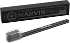 Зубная щетка Marvis средней жесткости Черная (8004395110087)