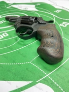 Подарунковий набір для чоловіка, револьвер під патрон Флобера Safari RF-431 cal. 4 мм, рукоять з масиву венге, покрита твердим масло-воском, повний комплект - зображення 4