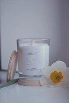 Ароматная свеча Украинская Your Bella Decora „Моя Незалежна“ с деревянным фитилем. - изображение 1