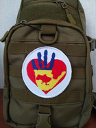 Нашивка на липучці ''Рука-серце-Україна'' - зображення 2