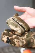 Зимовий флісовий комплект для військових: Бафф, шапка, рукавиці колір Піксель - зображення 6