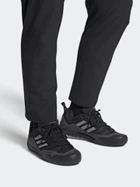 Чоловічі кросівки для треккінгу Adidas Terrex Swift Solo 2 GZ0331 43.5 (9UK) 27.5 см Чорні (4064055908991) - зображення 3