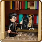 Zestaw LEGO Harry Potter Hogwart: Gabinet Dumbledore'a 654 części (76402) - obraz 6