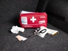 Дорожня аптечка першої допомоги Sensiplast 38 предметів (P1-00046) - зображення 7
