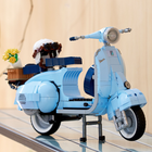 Zestaw klocków LEGO Creator Expert Vespa 1106 elementów (10298) - obraz 8