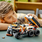 Zestaw klocków LEGO Technic Pojazd terenowy 764 elementy (42139) - obraz 3