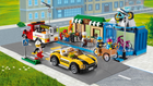 Конструктор LEGO City Торгова вулиця 533 деталі (60306) - зображення 6
