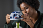 Zestaw klocków LEGO Star Wars R2-D2 2314 elementów (75308) - obraz 4